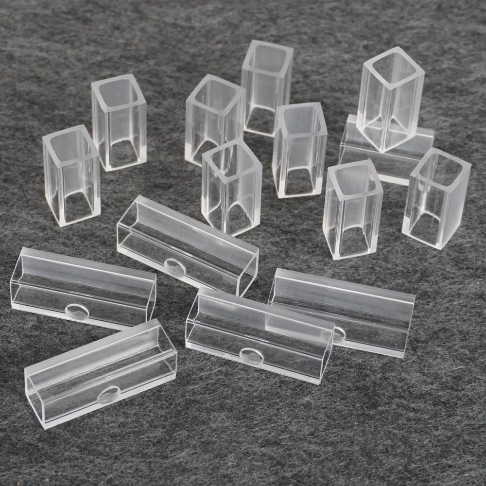 Five 1.5-inch Tiny Weenie Houdini Sets